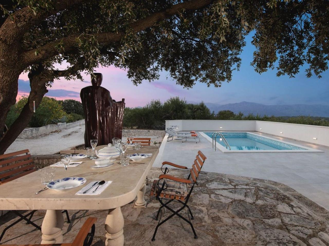 Villa Dubrava Tranquil Retreat Nestled In An Olive Grove For Serene Escapes Pucisca Dış mekan fotoğraf